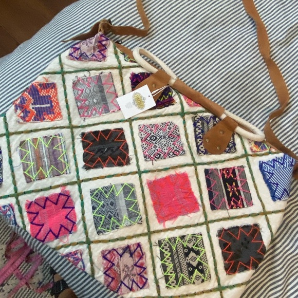 NWT!🎉FUN & FABULOUS bag🎉use it for travel, to the gym,for anything at all!! - Picture 1 of 15